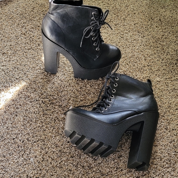 Charlotte Russe Shoes - Black Platform Heeled Combat Boots Size 8